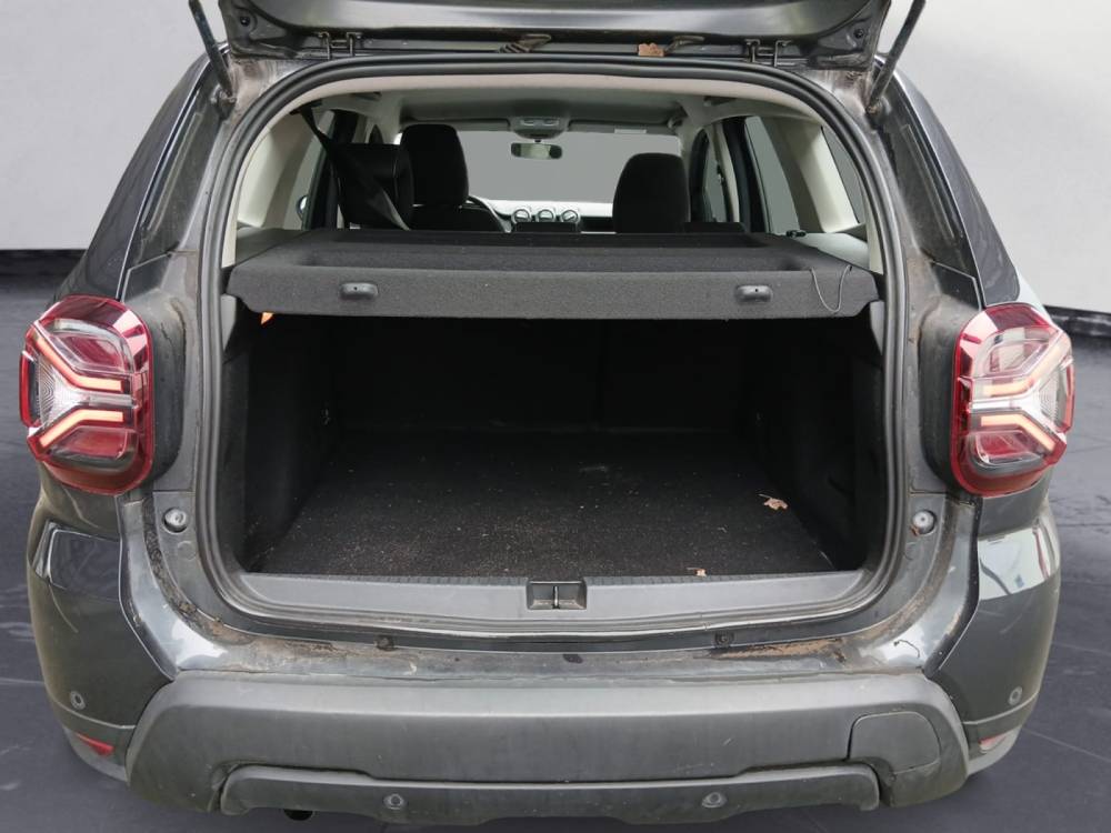 photo-1763731457197-11