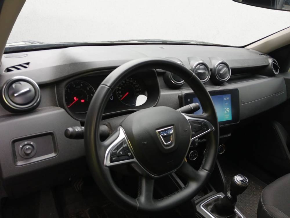 photo-1763731457197-13